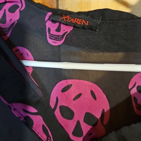 Purple Skull XTaren Womens long sleeve top Halloween Small - Picture 2 of 2